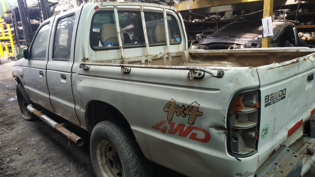 Mazda B2900 2003    EN DESARME